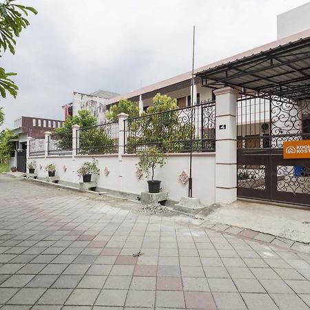 Koolkost Syariah Near Upn Veteran Medokanayu Exterior foto